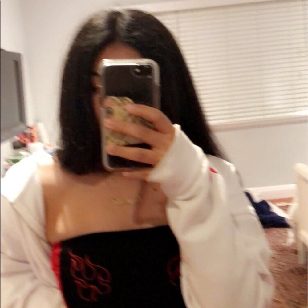 Meet your Posher, Isabella